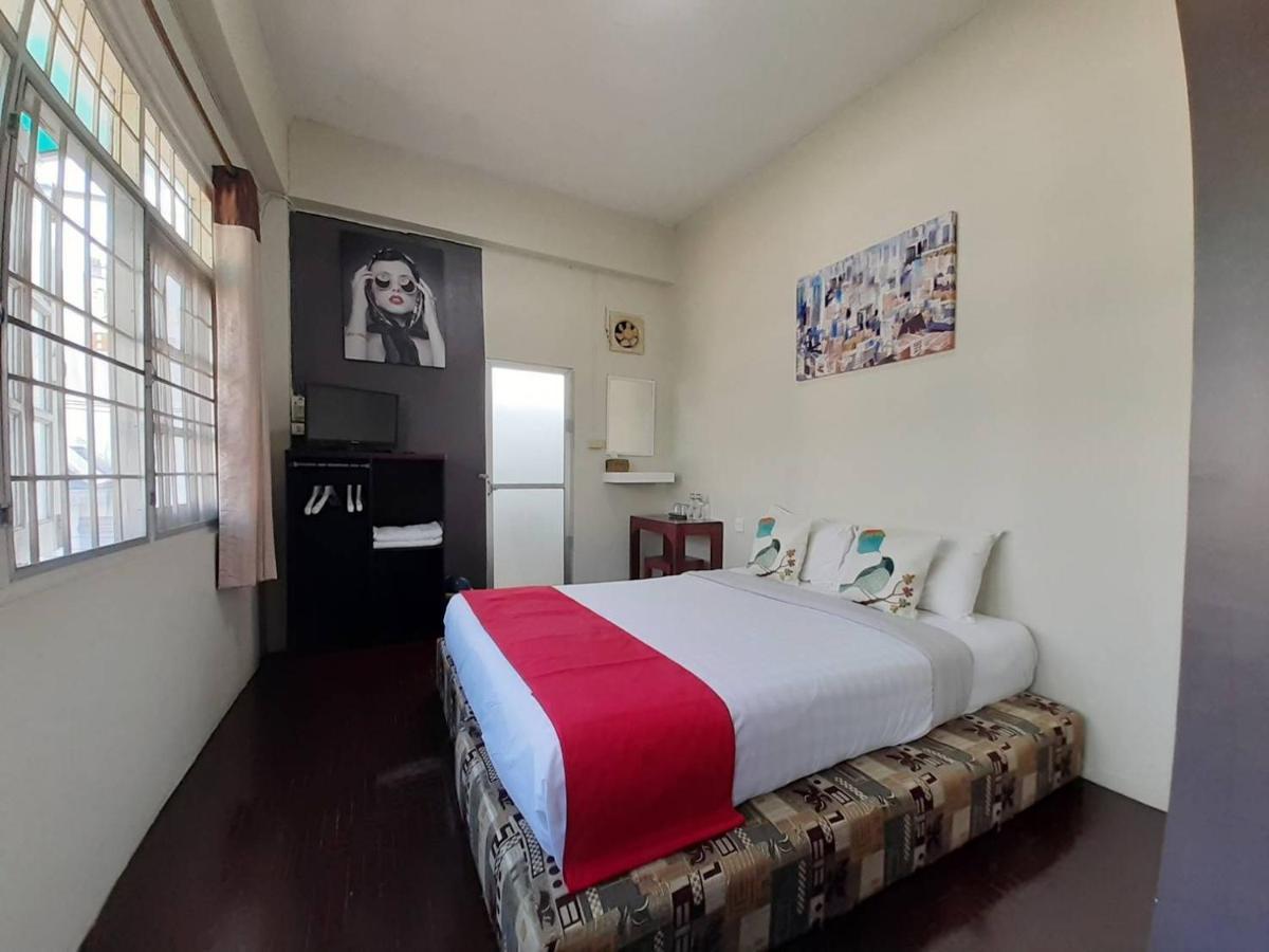 Born Guest House Chiang Mai Esterno foto
