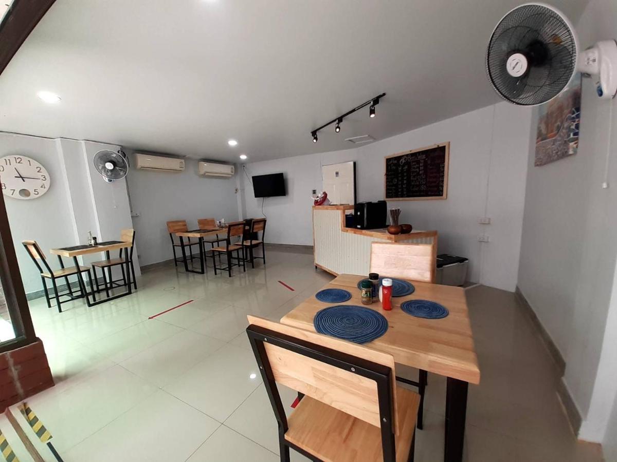 Born Guest House Chiang Mai Esterno foto