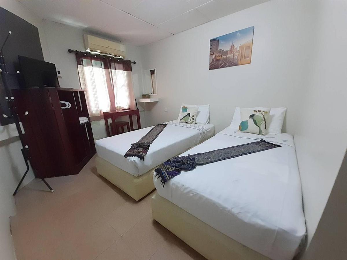 Born Guest House Chiang Mai Esterno foto