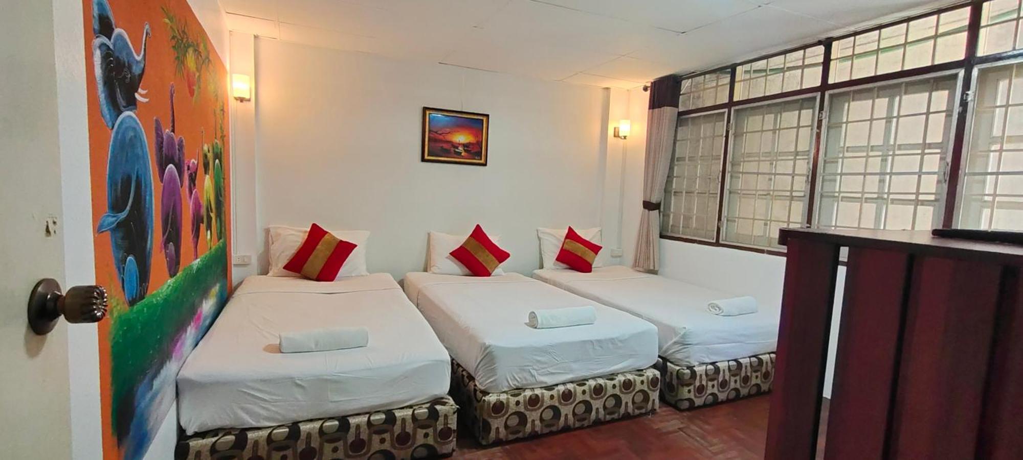 Born Guest House Chiang Mai Esterno foto