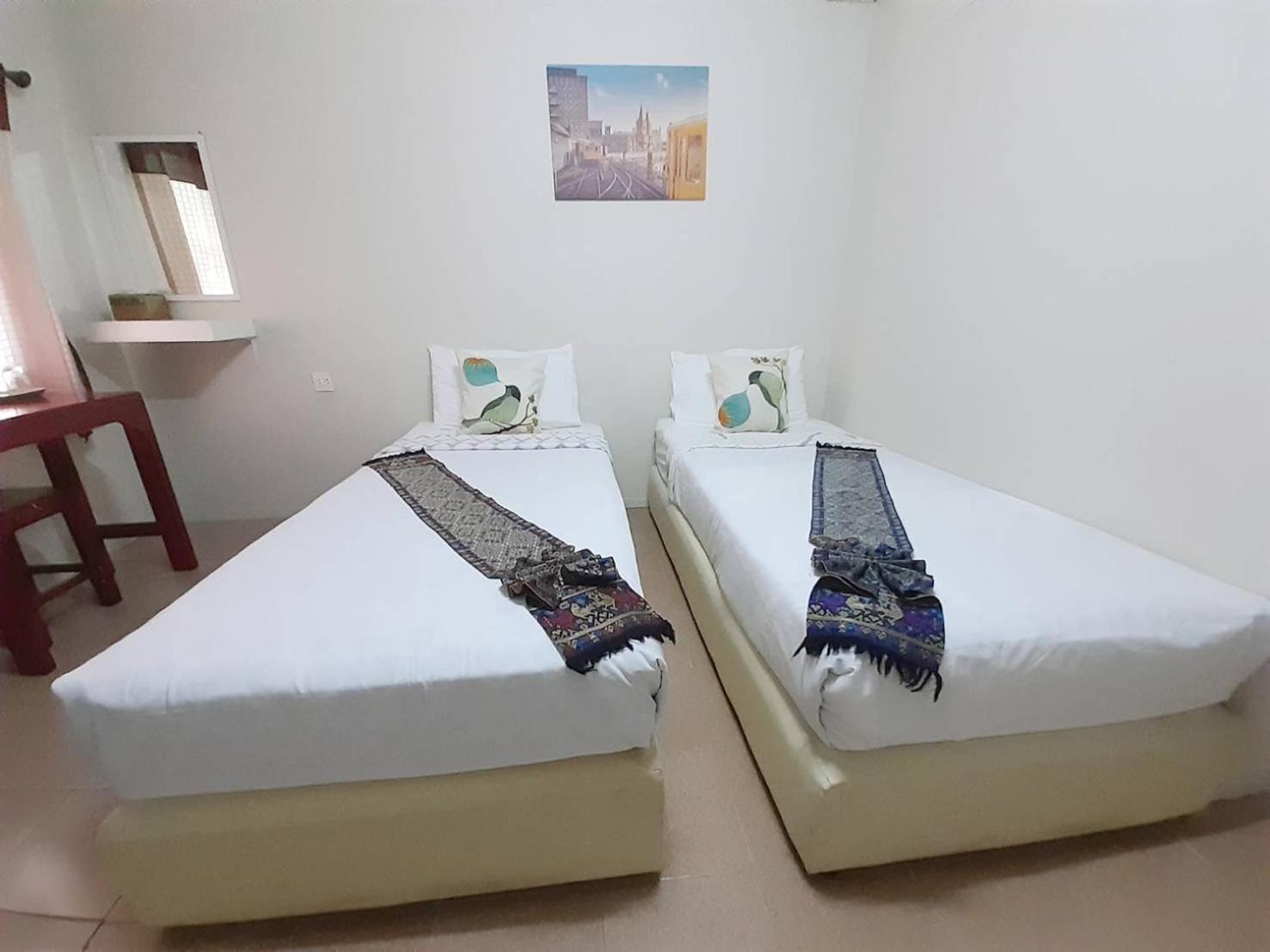Born Guest House Chiang Mai Esterno foto